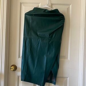 Elegant Green Women's Skirt